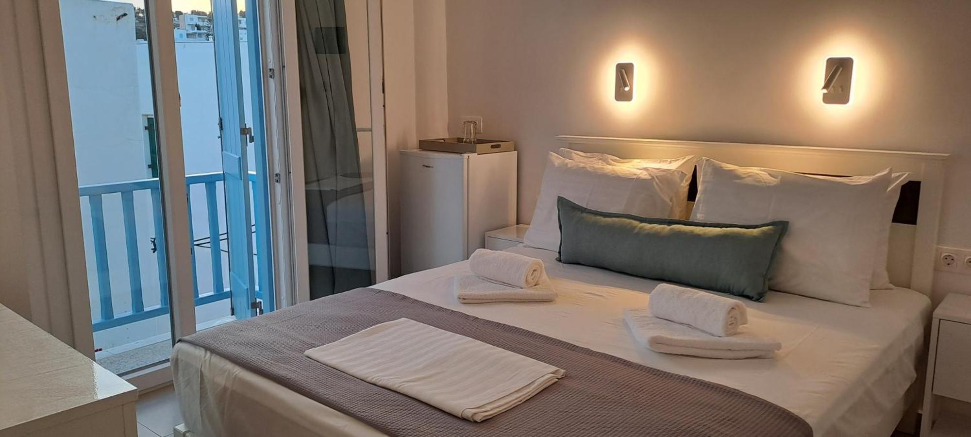 Dinas Inn Piso Livadi Luaran gambar